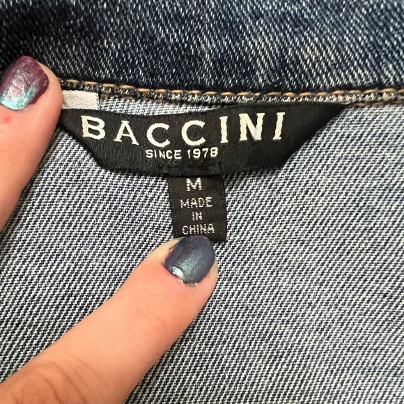 Blue jean vest upcycled with llama patches & additional pen pocket. Size medium - Picture 6 of 6